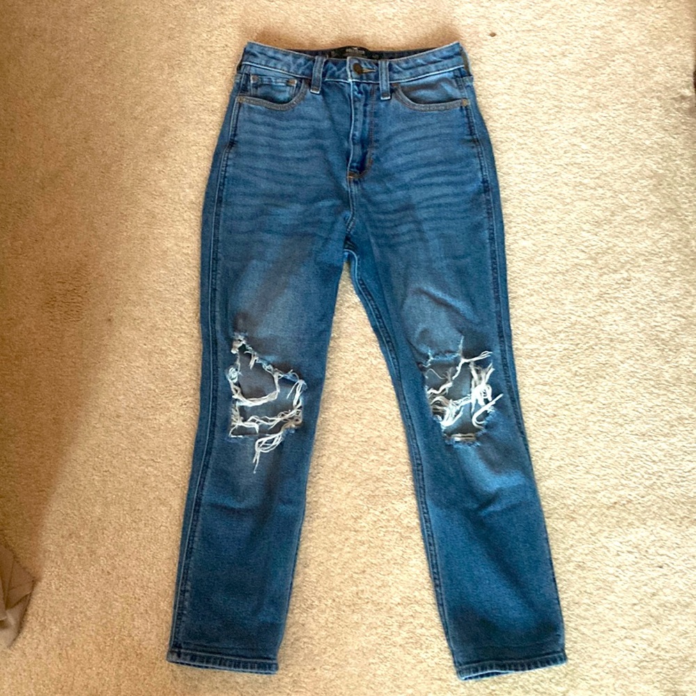Hollister ultra high-rise mom jean
